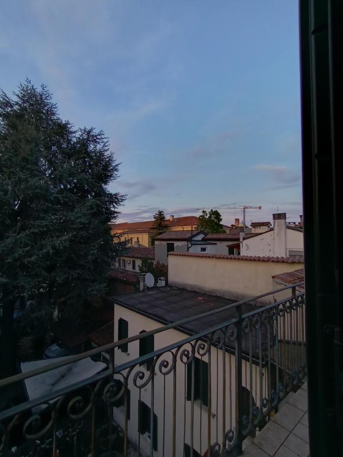La Casa Di Blue Apartment Padova Bagian luar foto
