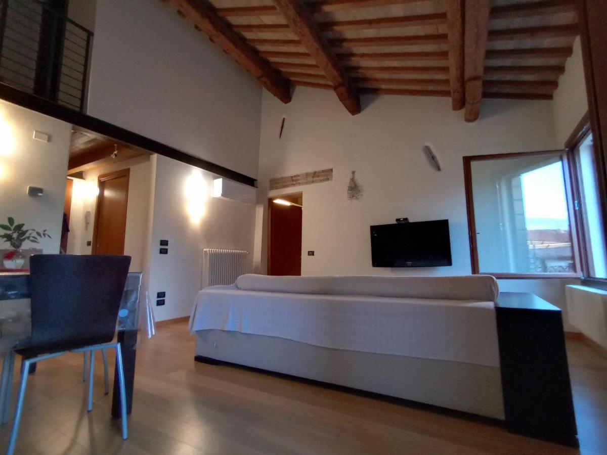 La Casa Di Blue Apartment Padova Bagian luar foto